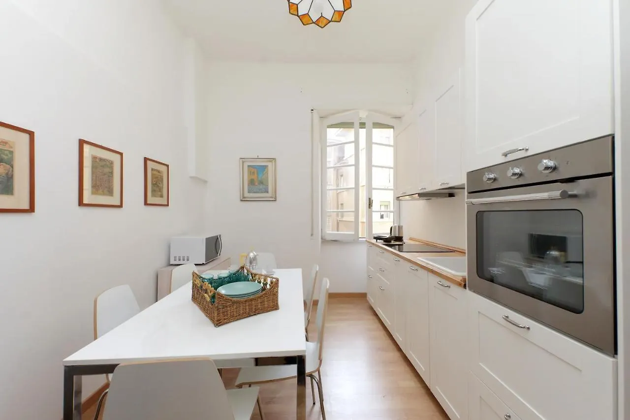 4BNB - Chinotto Spacious Apartment Roma