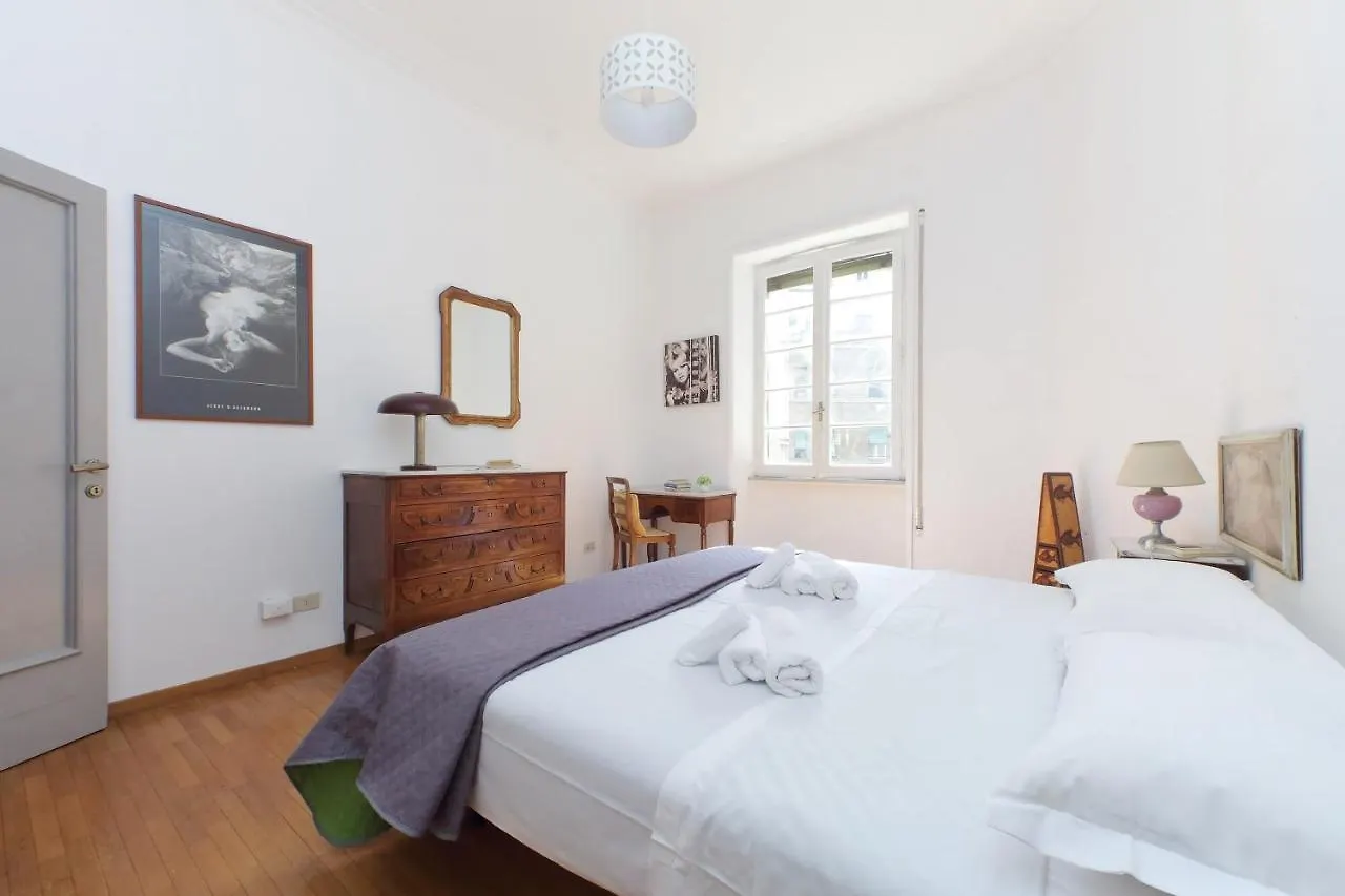 4BNB - Chinotto Spacious Apartment Roma