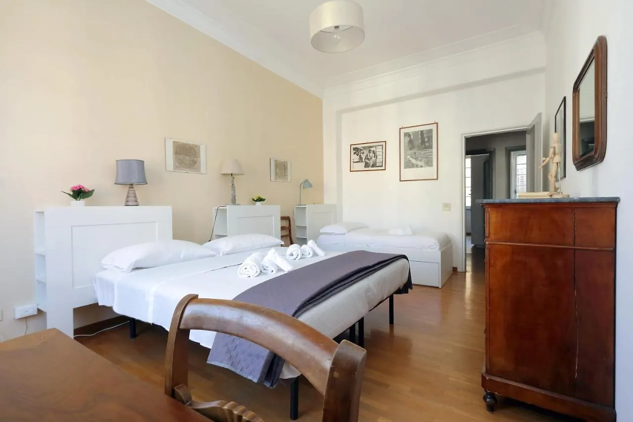 4BNB - Chinotto Spacious Apartment Roma