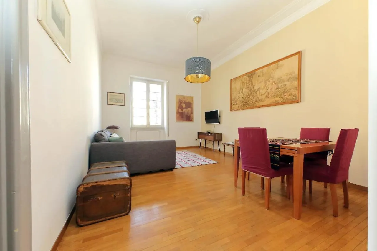 4BNB - Chinotto Spacious Apartment Roma