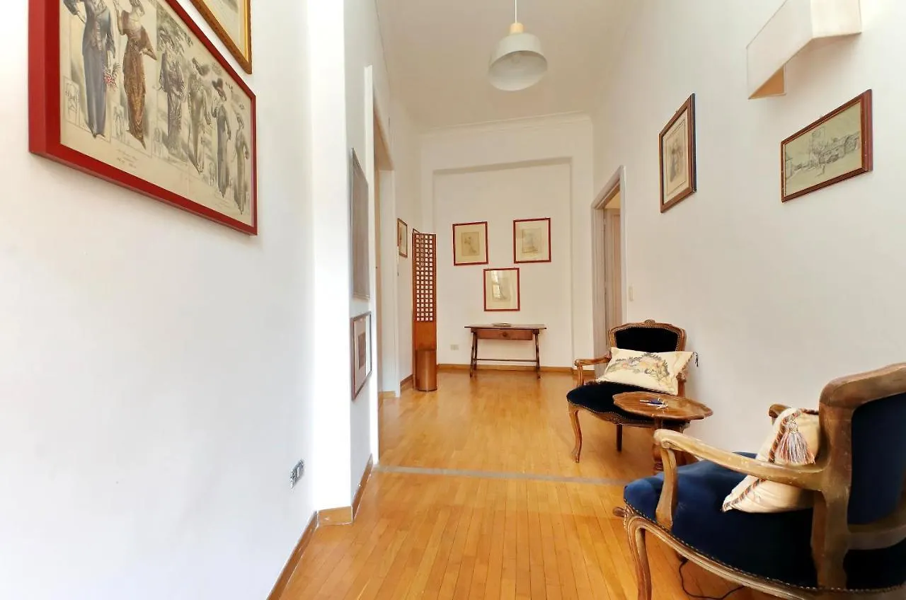 4BNB - Chinotto Spacious Apartment Roma 0*,  Italia